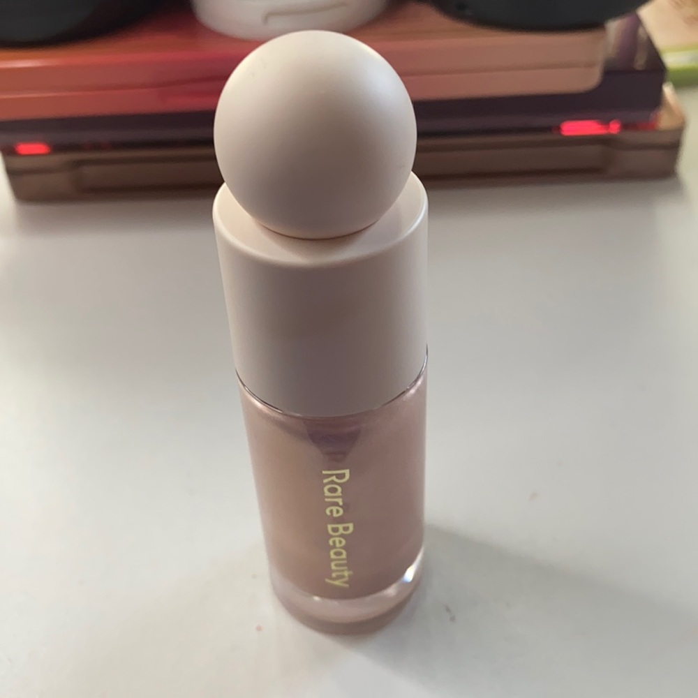 Rare beauty enchant highlight